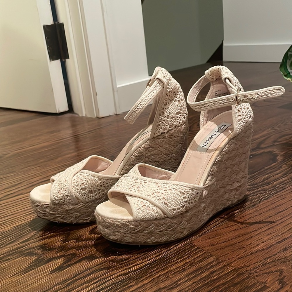 Steve Madden espadrille wedges Size 8